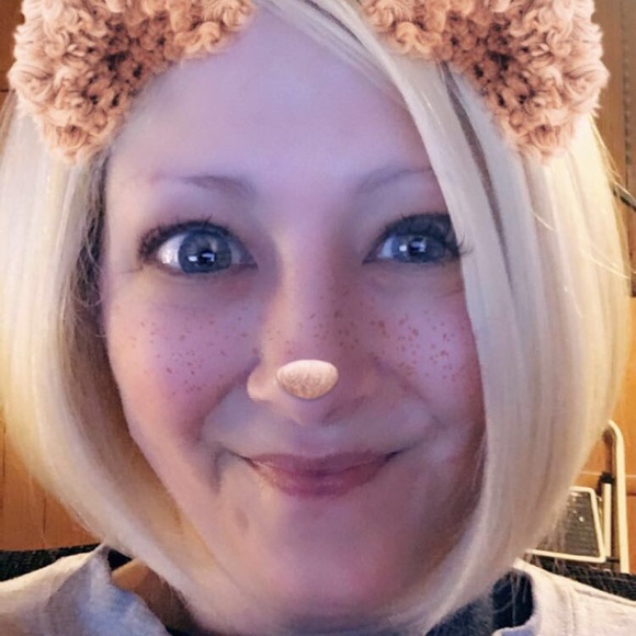 Meet your Posher, Tish - Picture 3 of 3